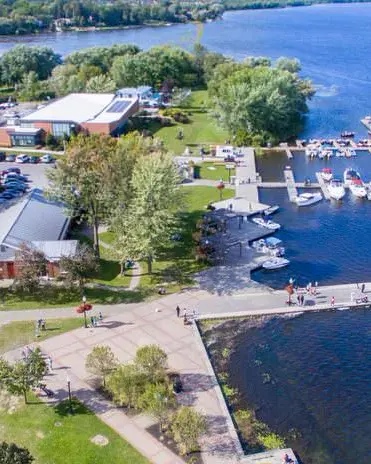 Vista aérea del centro de Port Perry